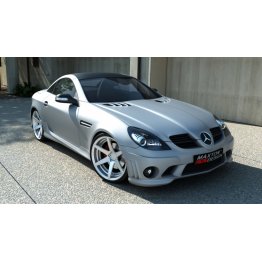 Бампер передний AMG W204 Look на Mercedes SLK R171